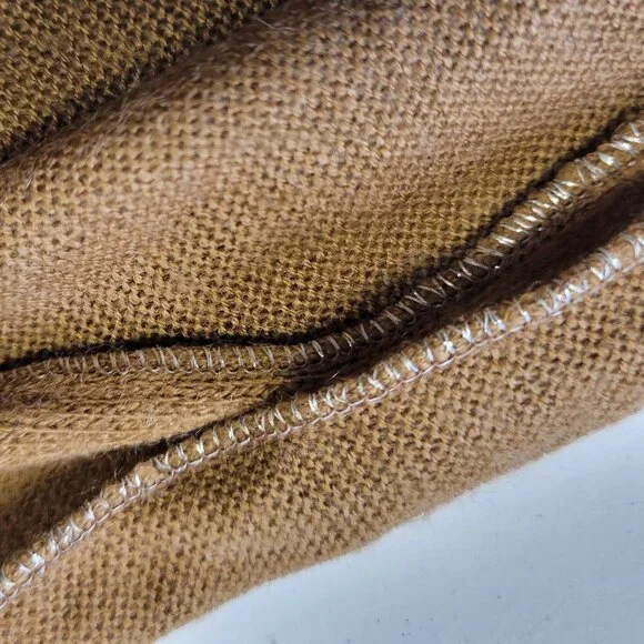 Brown Rectangular Scarf - Picture 6 of 7